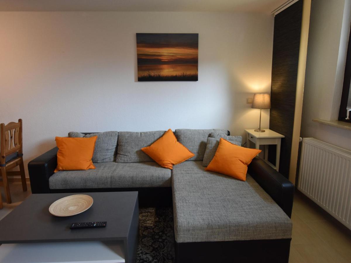 Apartment In Robertsdorf With Garden, Terrace, Barbecue Blowatz Номер фото